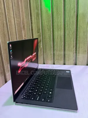 New Laptop Dell XPS 13 9370 16GB Intel Core i5 SSD 512GB