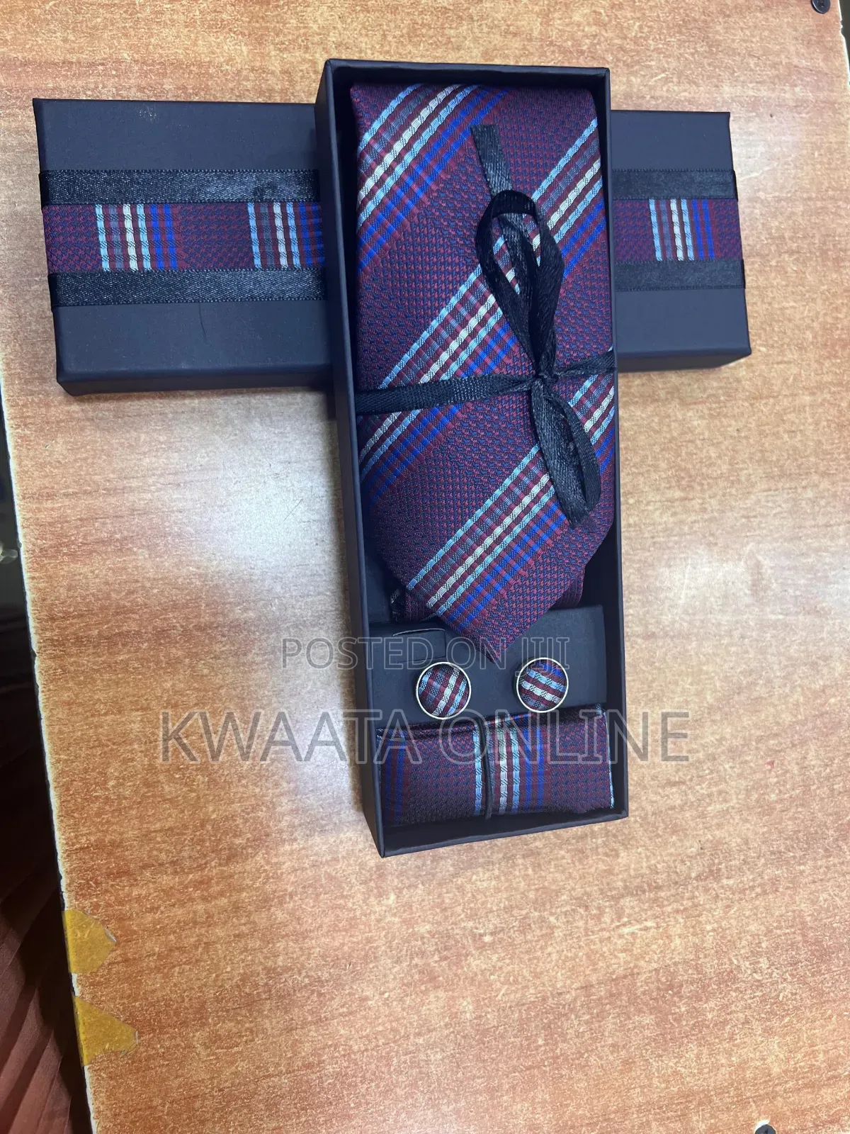 Men's Tie, Handkerchief and Cufflinks Set -Classic, Elegant