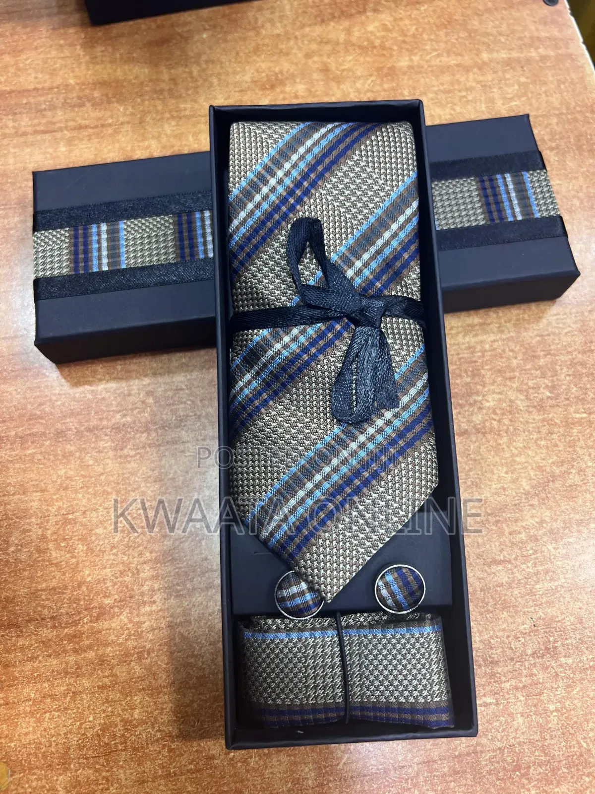 Men's Tie, Handkerchief and Cufflinks Set -Classic, Elegant