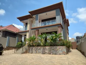Furnished 6bdrm Duplex in Kira for sale