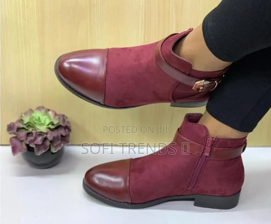 Ladies Classic Boots