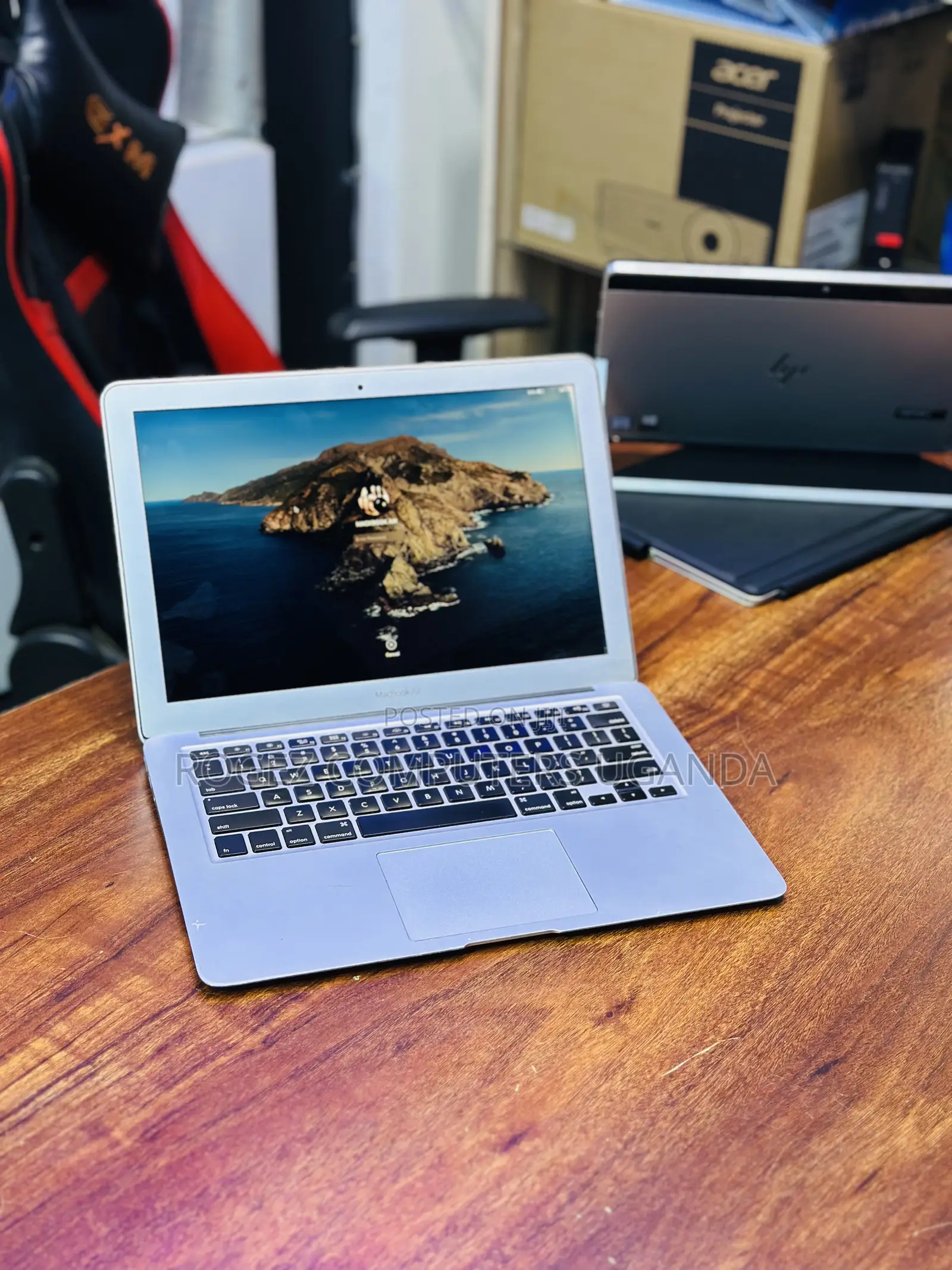 New Laptop Apple MacBook Air 2015 8GB Intel Core I5 SSD 256GB