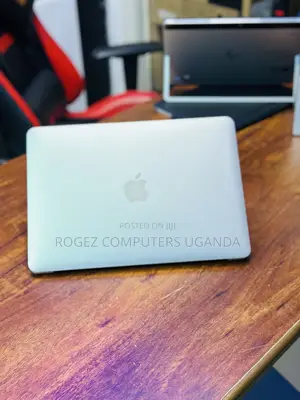 New Laptop Apple MacBook Air 2015 8GB Intel Core I5 SSD 256GB