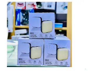 M11 Tricolor Lamp Flash Light
