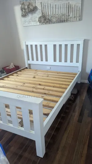 White 4x6 Strips Bed