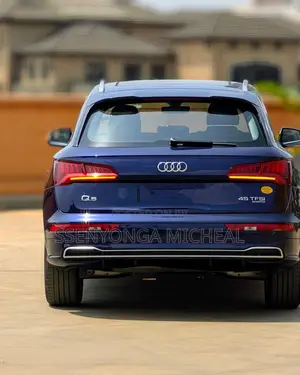 Audi Q5 2018 Blue