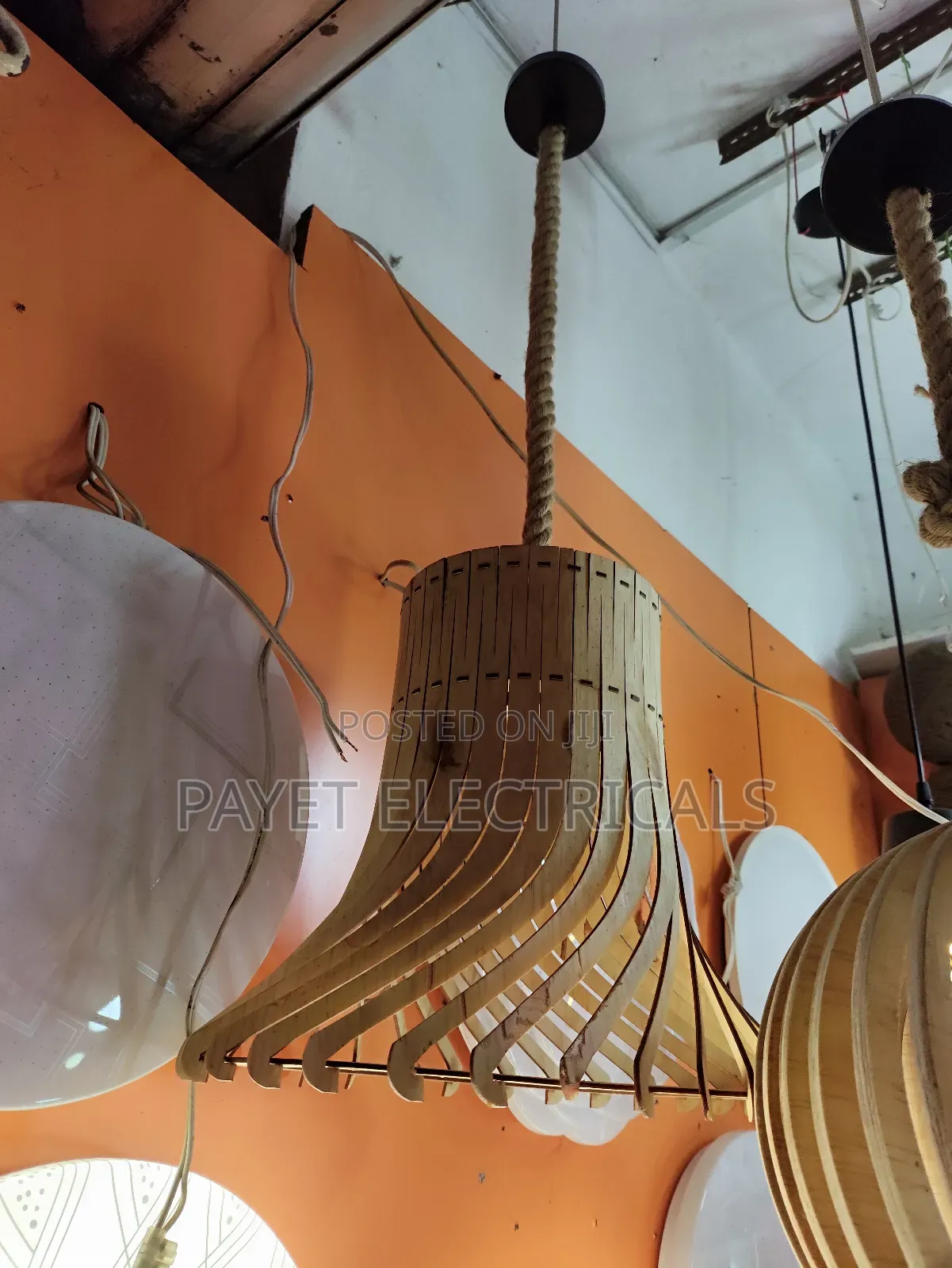 Modern Wooden Pendant Lamp Holder