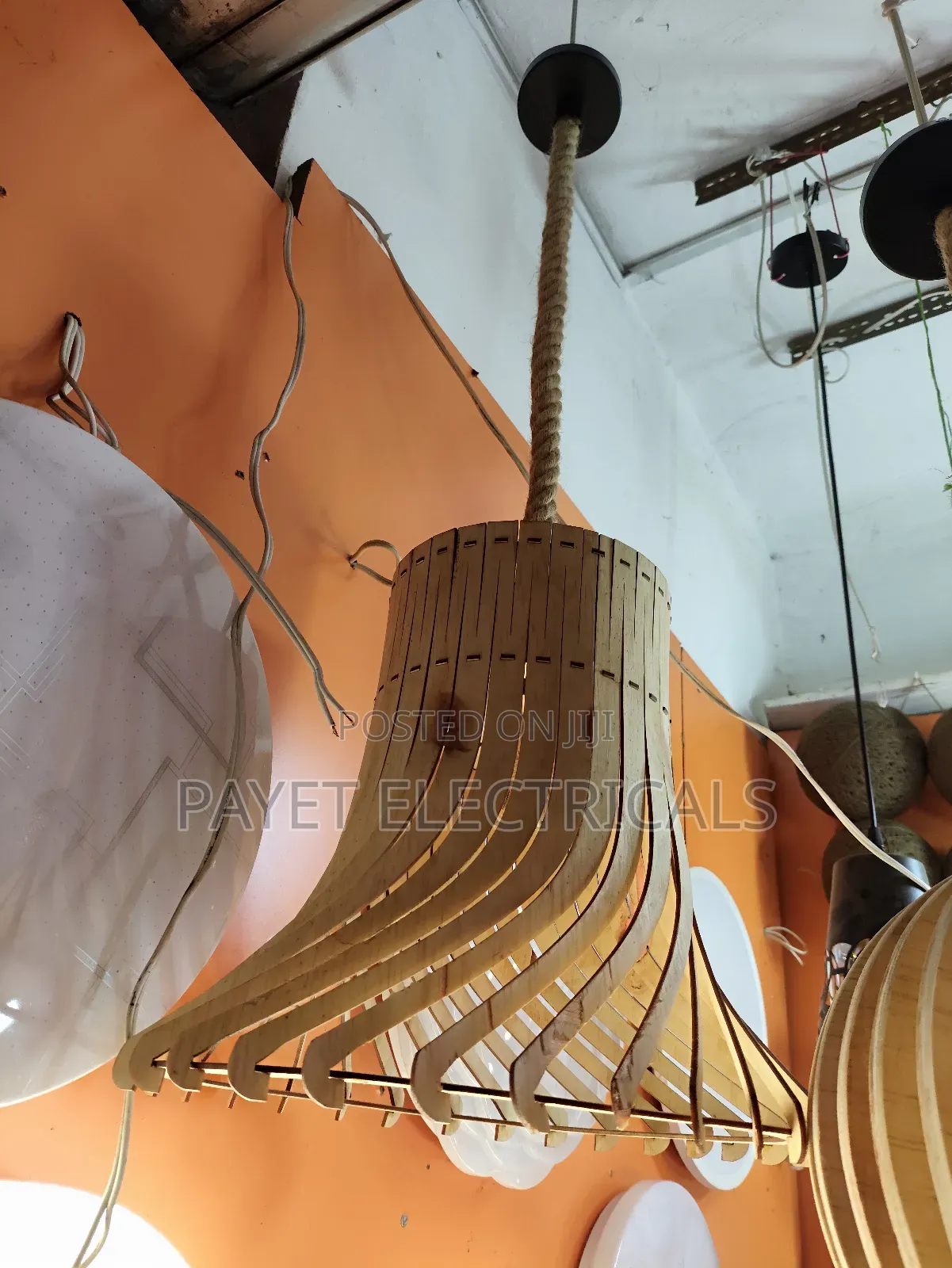 Modern Wooden Pendant Lamp Holder