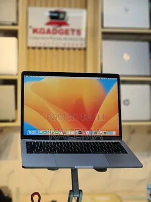 Laptop Apple MacBook Pro 2017 8GB Intel Core I5 SSD 256GB