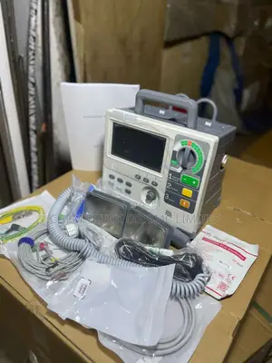 Defibrillator