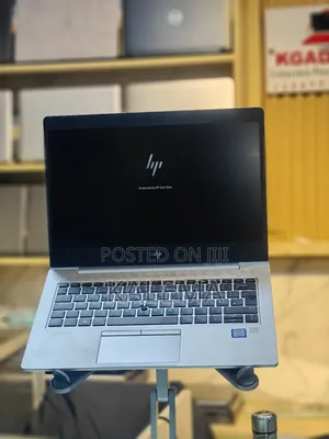 Laptop HP EliteBook 735 G6 12GB AMD Ryzen 7 SSD 256GB