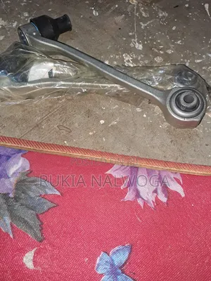 Control Arm F25