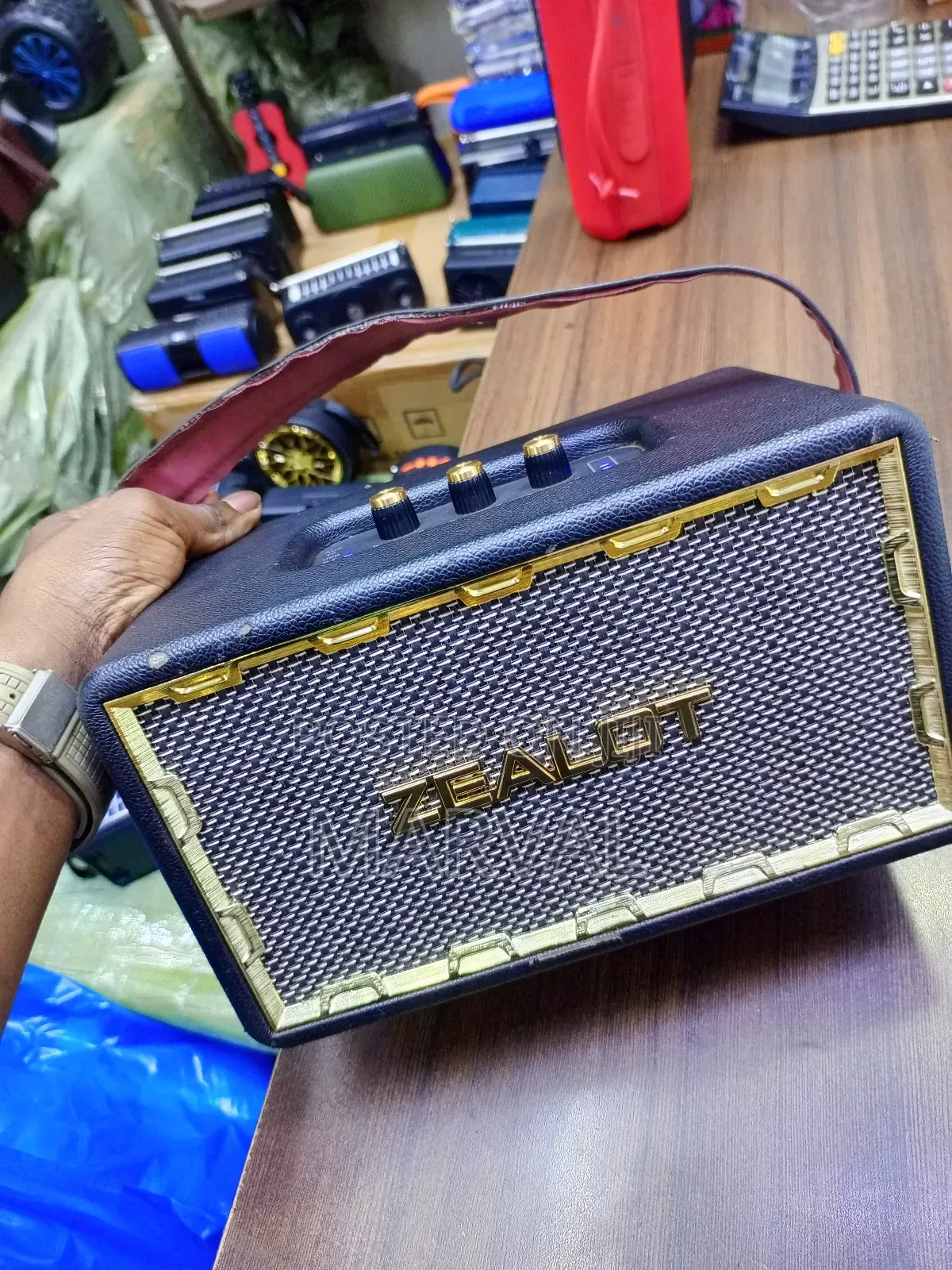 Zealot Mt01 Classic Retro Portable Wireless Bluetooth Speaker.