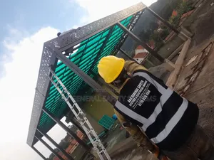 Pergola Shade Roof Top With Fiber Polycarbonate Sheet Quality Grade A