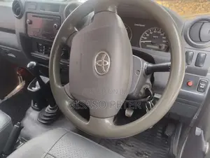 Toyota Land Cruiser Prado 2016 White