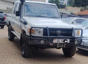 Toyota Land Cruiser Prado 2016 White
