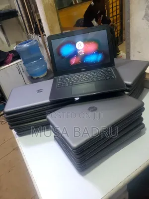 New Laptop Dell Latitude 3380 4GB Intel Core I3 HDD 500GB