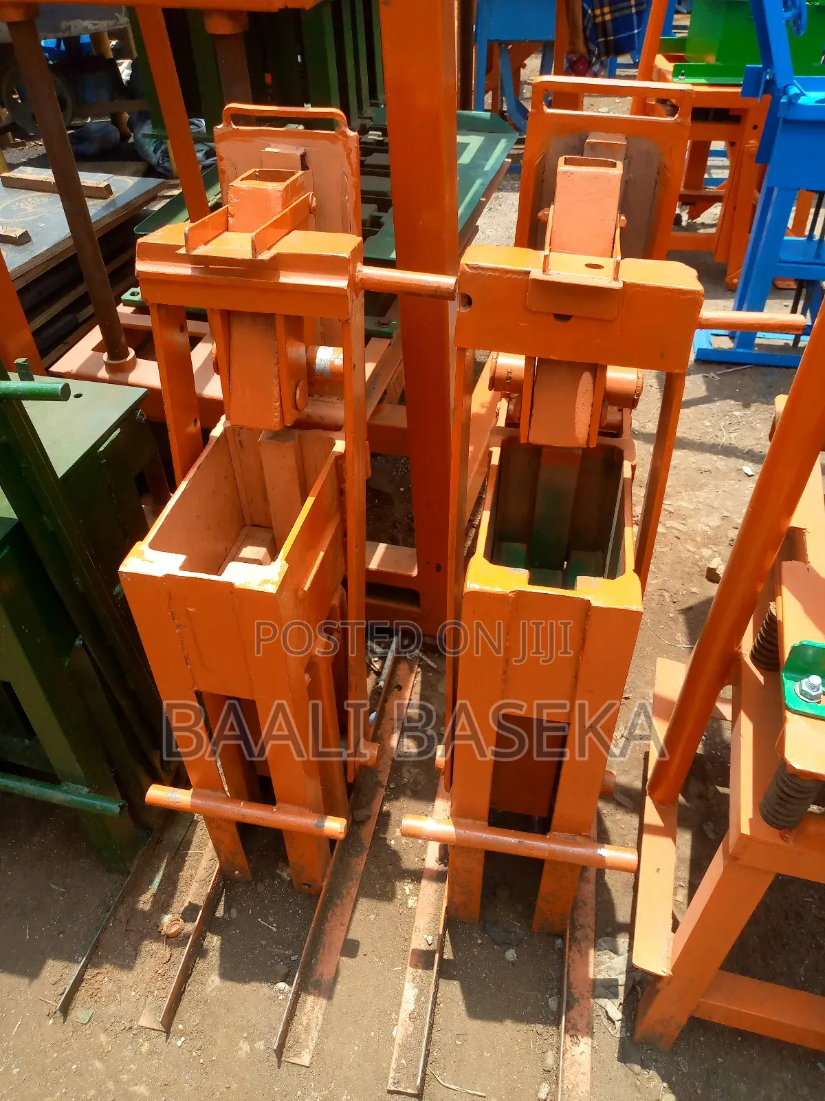 Essential Interlocking Block Machines/Robust/Top Notch