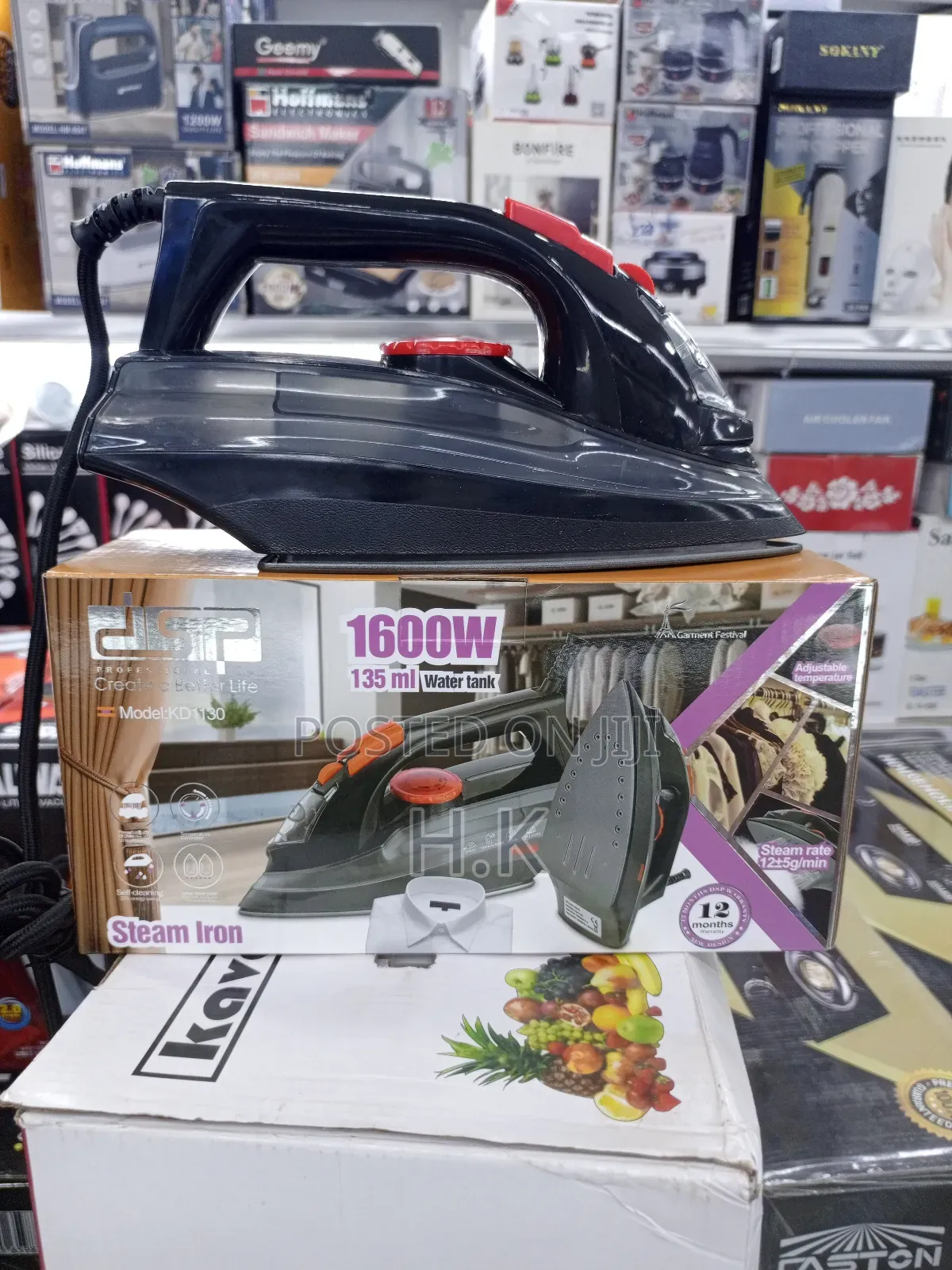 DSP Kd1130 Steam Iron.