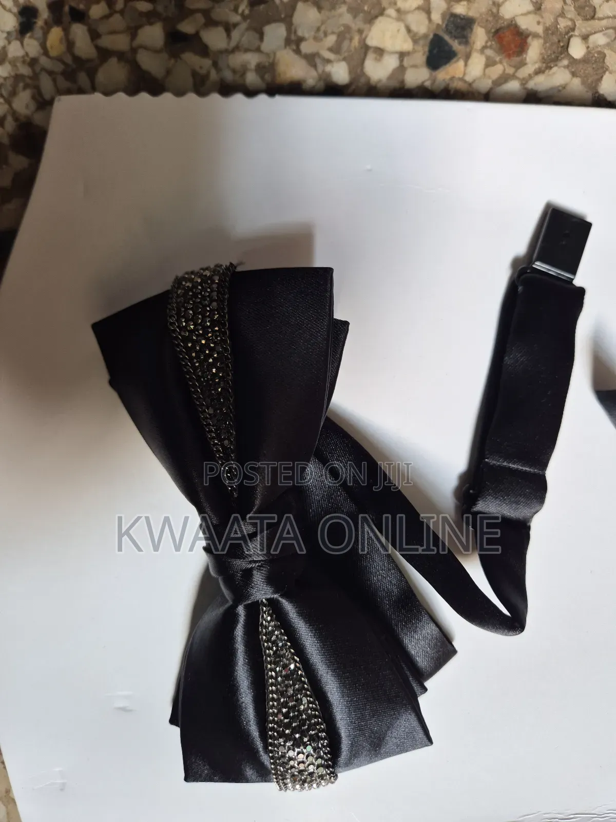 Pre-Tied Bowtie With Rhinestones