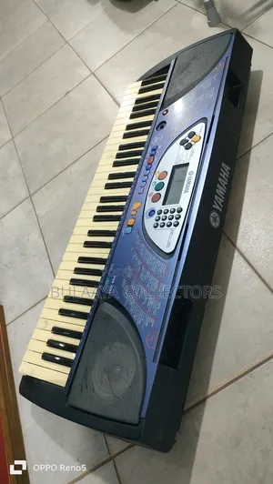 Uk Used Yamaha PSR-J20c Keyboard.