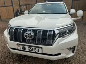 Land Cruiser Tx 2023 Model. Hire/Rent. Self Drive