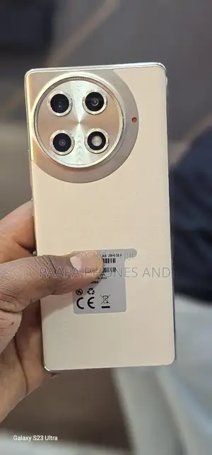 Tecno Camon 30S Pro 256 GB Gold