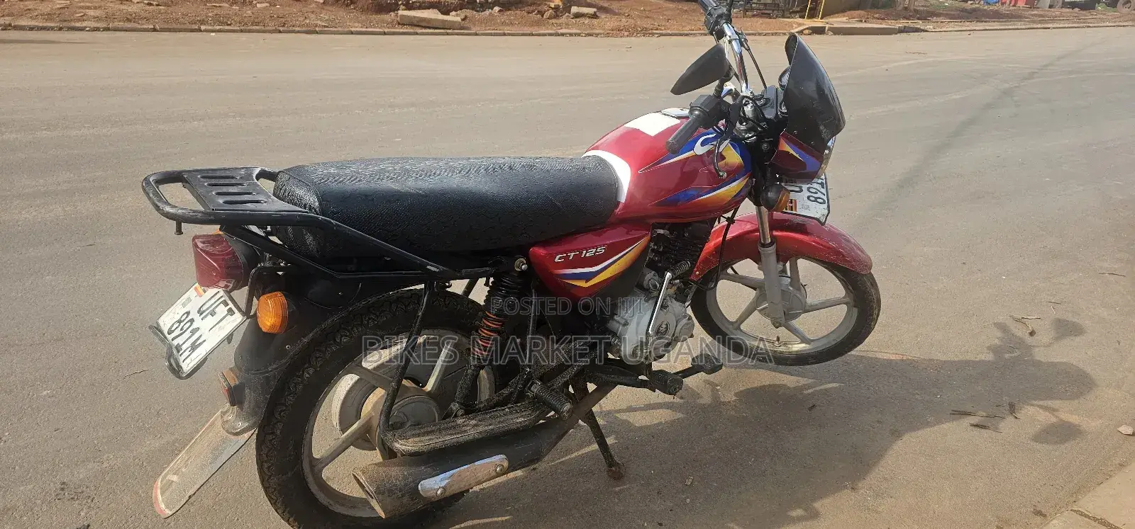 Bajaj Boxer 125 2023 Red