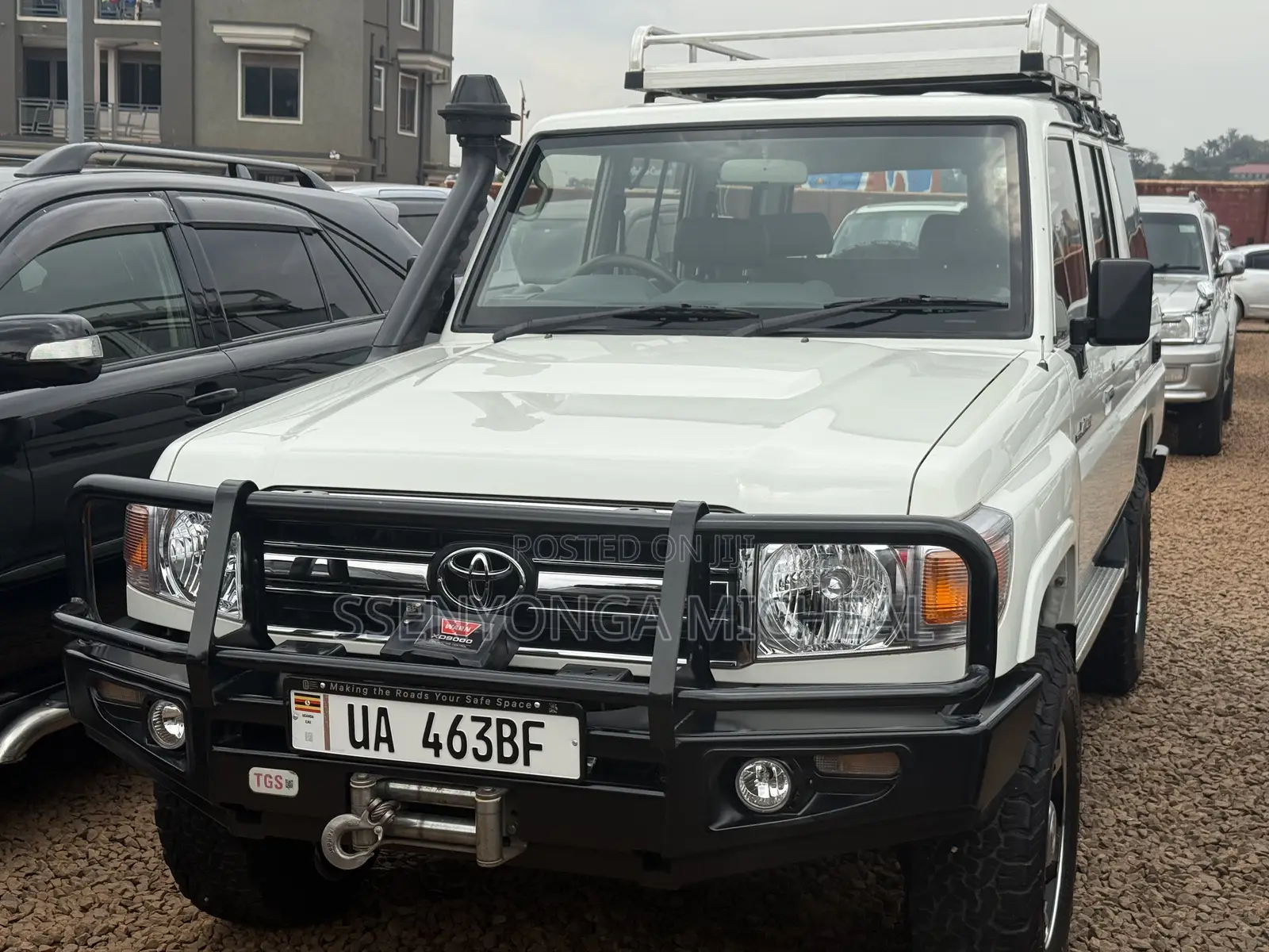 Toyota Land Cruiser 2017 White