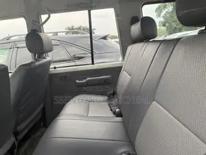 Toyota Land Cruiser 2017 White