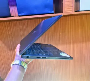 Laptop Dell Latitude 7390 8GB Intel Core I7 SSD 256GB