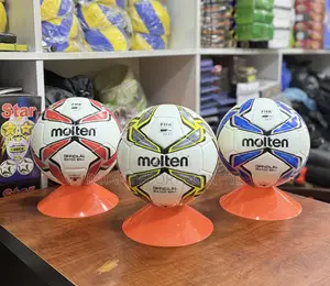 Molten Tubeless Size 4 Original