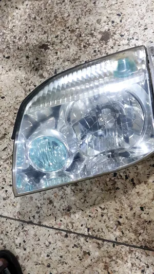Headlamp for Nissan Xtrail Ordinary