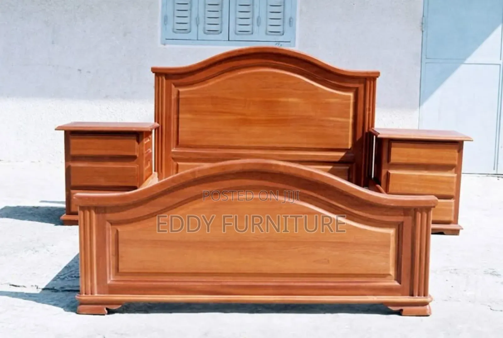 Mahogany Bed