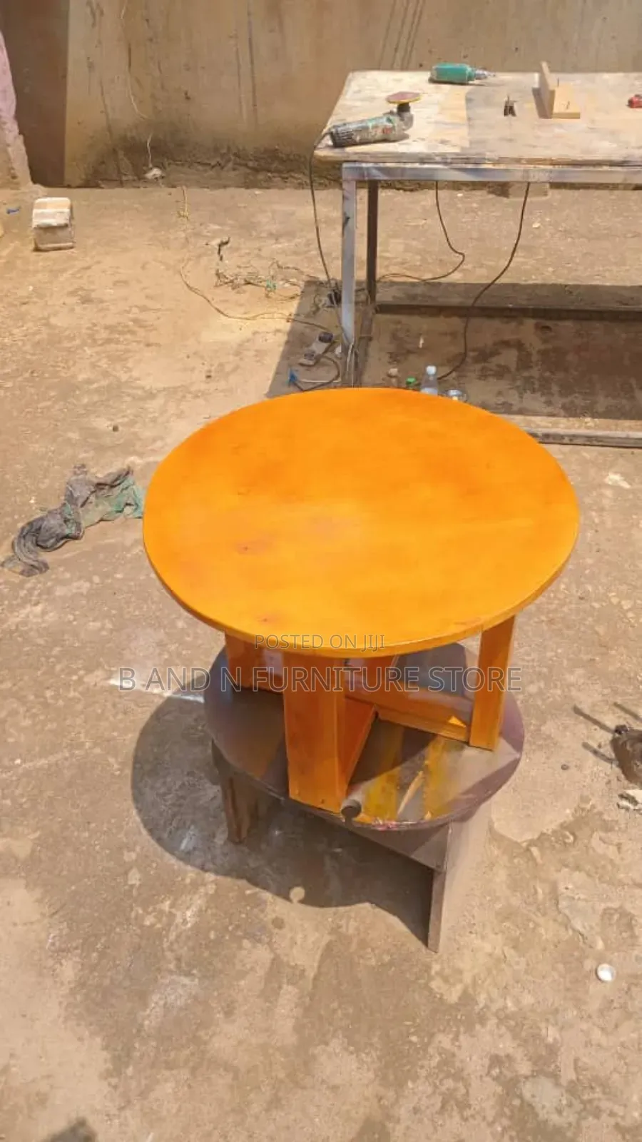 Simple Coffee Table Redius 40cm, Height 55cm