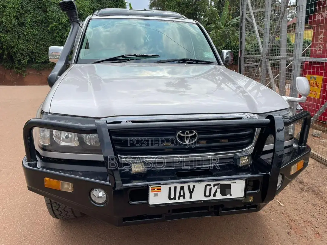 Toyota Land Cruiser 90 Automatic 2002 Silver
