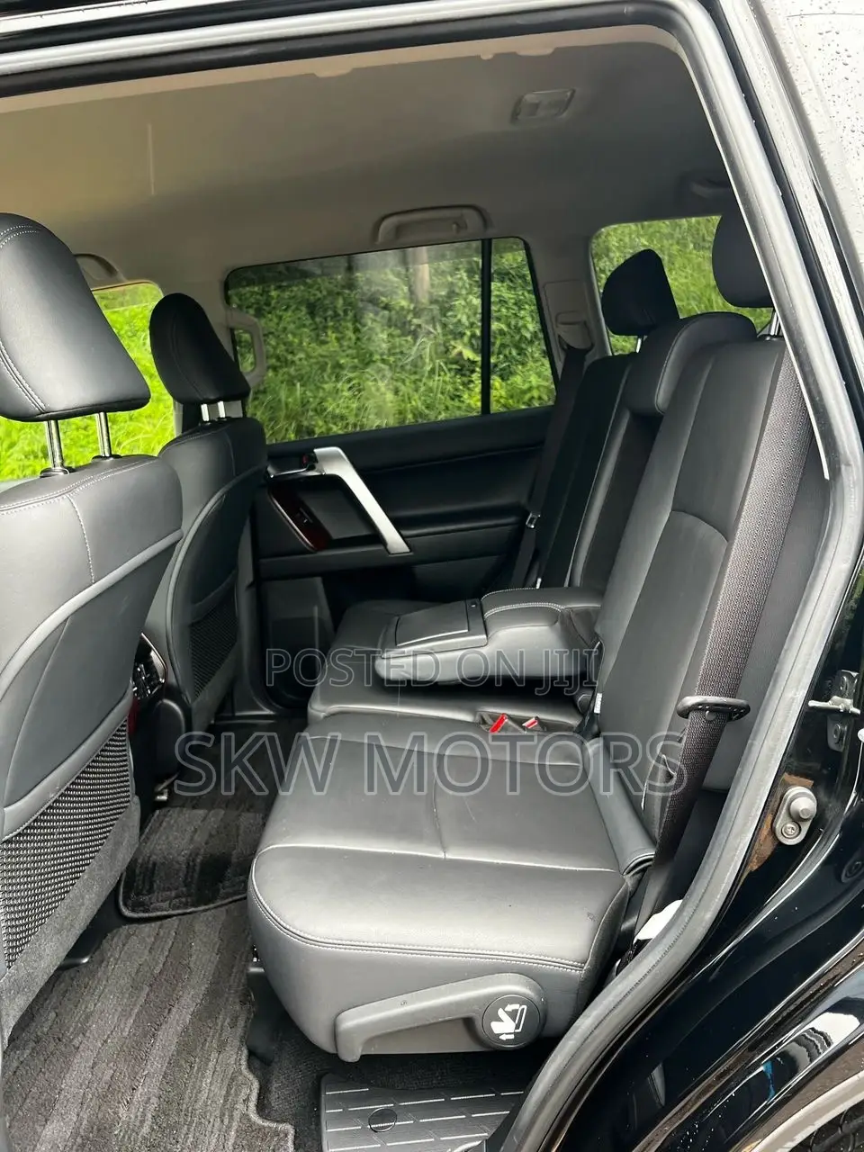 Toyota Land Cruiser Prado 2016 Black