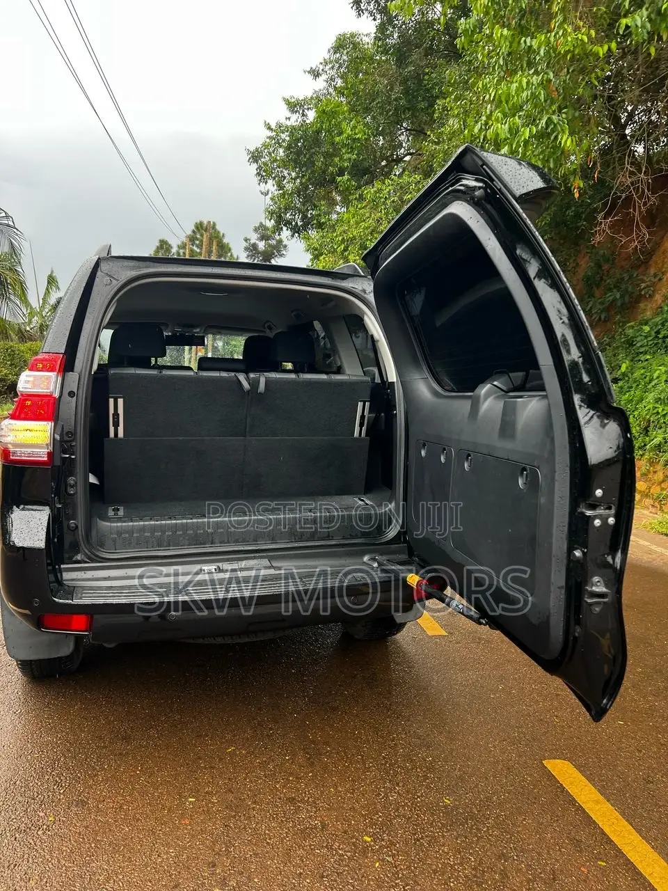 Toyota Land Cruiser Prado 2016 Black