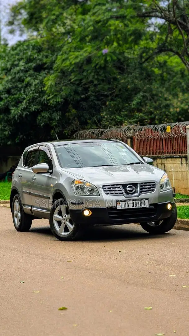 Nissan Dualis 2011 Silver
