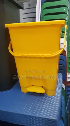 Plastic Pedal Bins Plastic Dust Bins