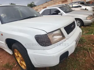 Subaru Forester 2.0 Automatic 1999 White