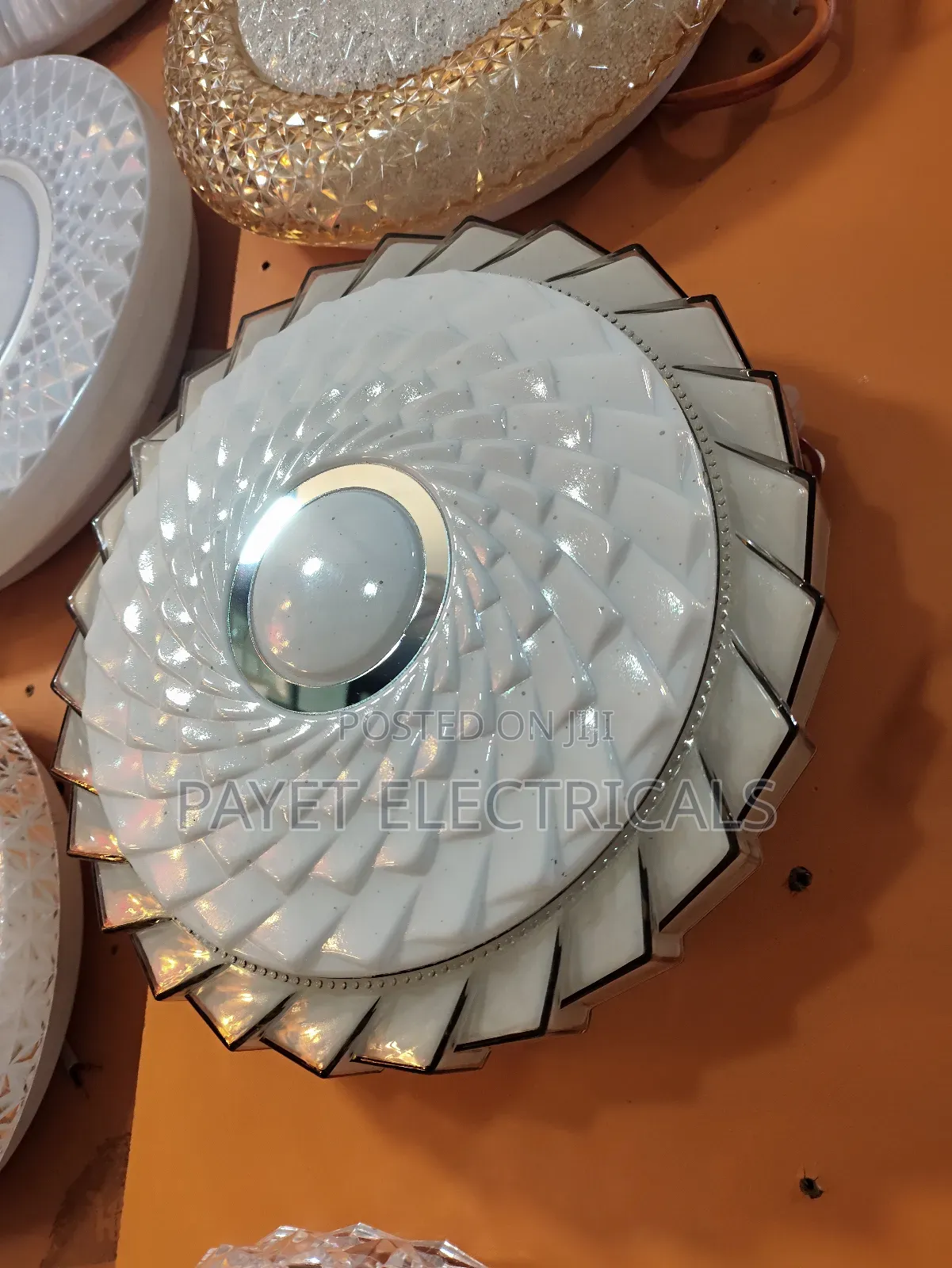 Hi Fi Ceiling Light That Change Colours