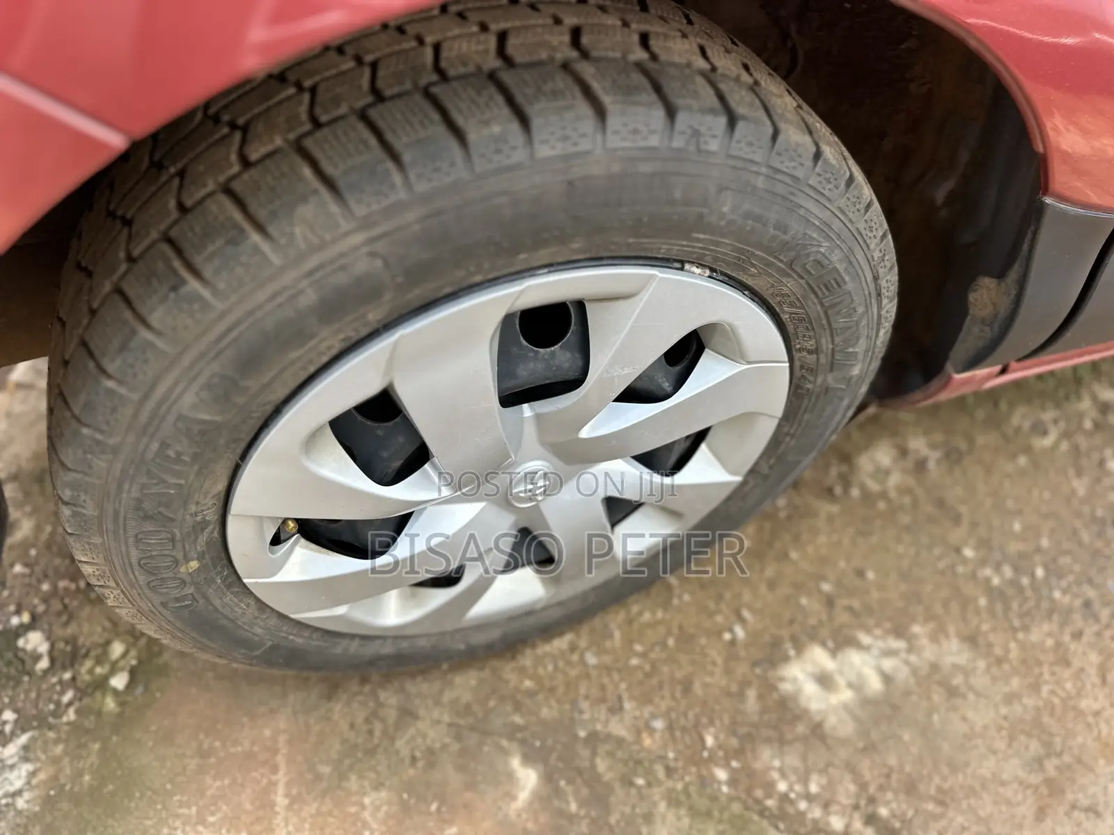 Toyota Sienta 1.5 AWD 2016 Maroon
