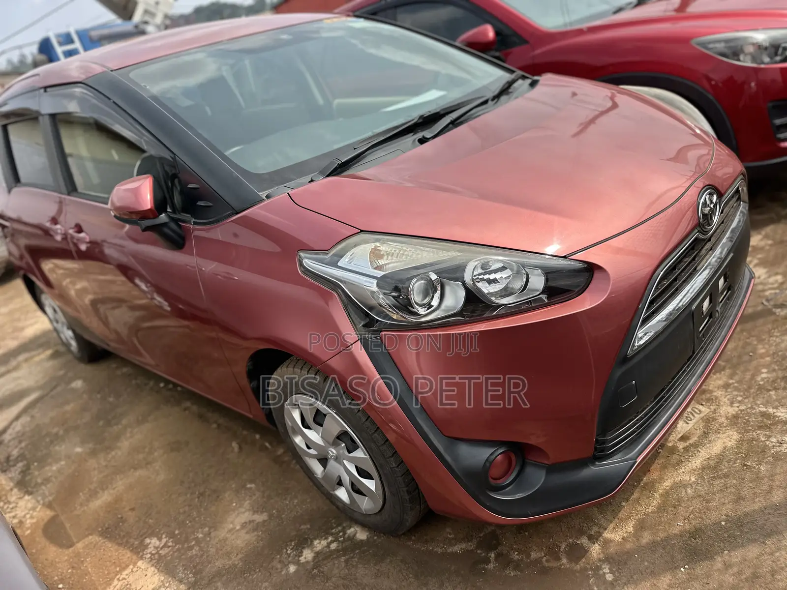 Toyota Sienta 1.5 AWD 2016 Maroon
