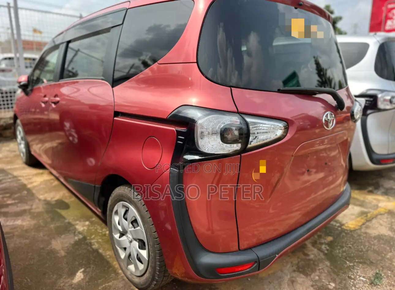 Toyota Sienta 1.5 AWD 2016 Maroon