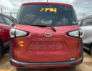 Toyota Sienta 1.5 AWD 2016 Maroon