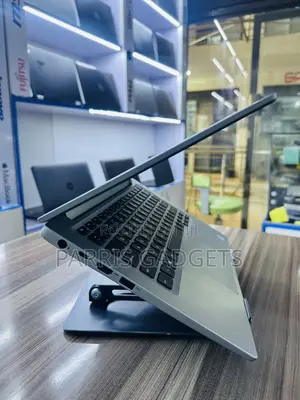 Laptop Dell Latitude 7400 8GB Intel Core I5 SSD 256GB