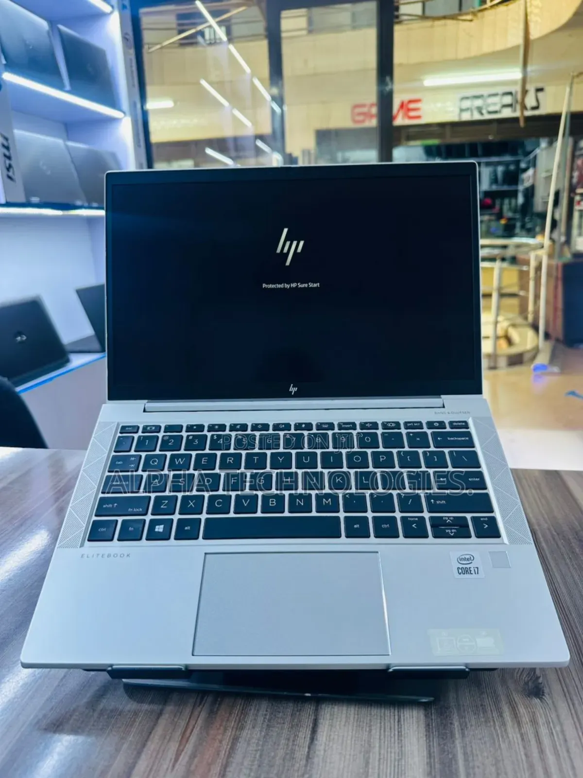 Laptop HP EliteBook 830 G7 16GB Intel Core I7 SSD 512GB