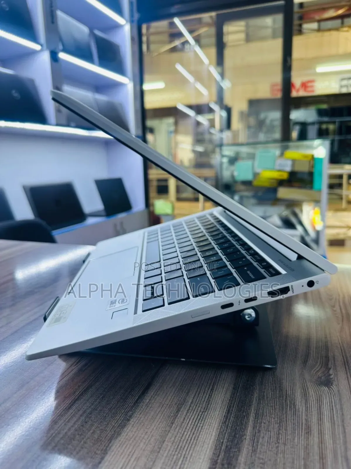 Laptop HP EliteBook 830 G7 16GB Intel Core I7 SSD 512GB