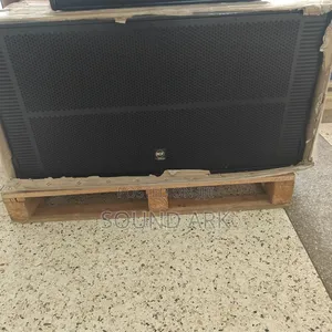 RCF Bass Beam